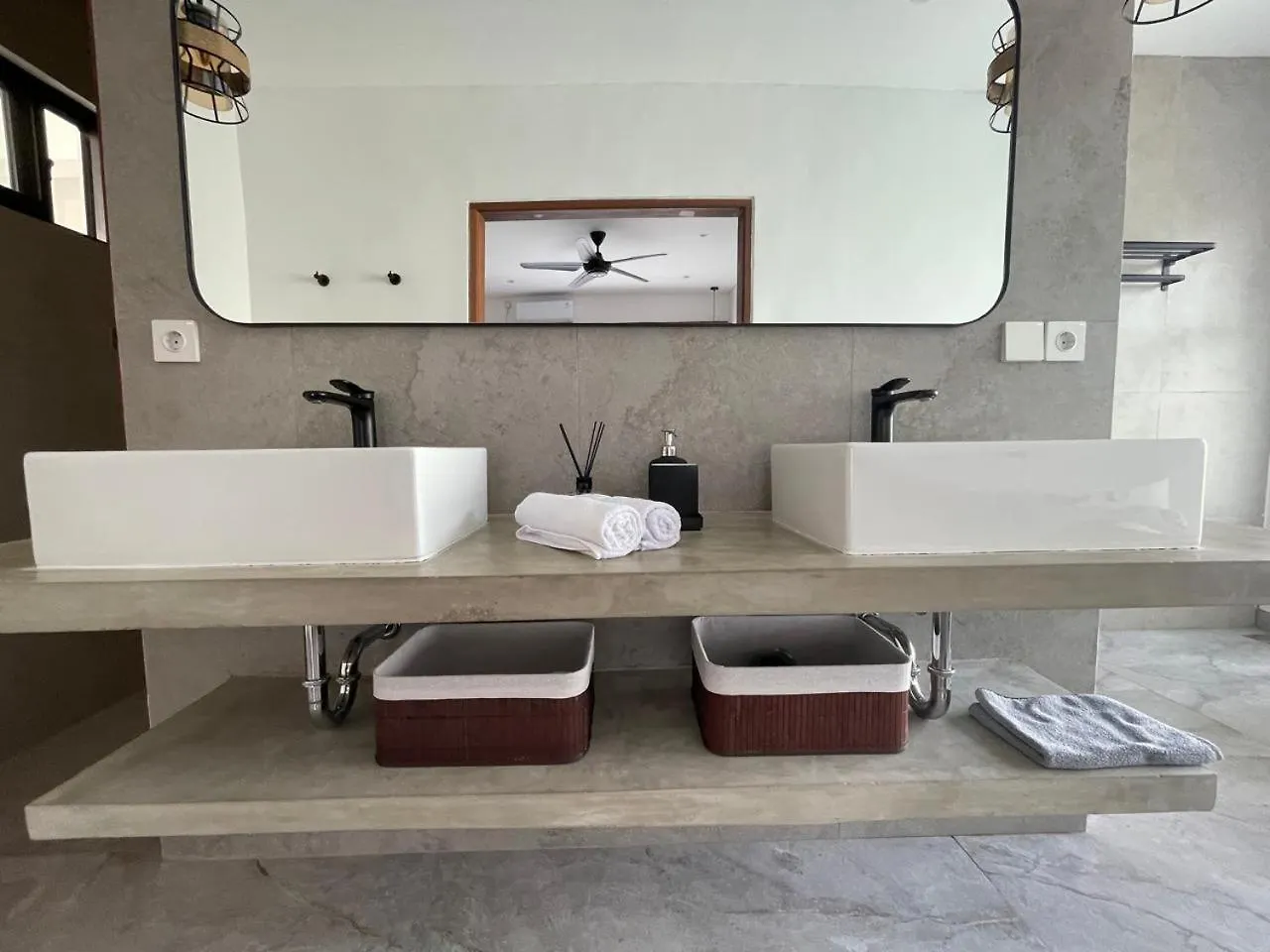 New Villa Mila, Bingin Uluwatu  0*, Uluwatu (Bali)